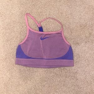 nike dri-fit sports bra